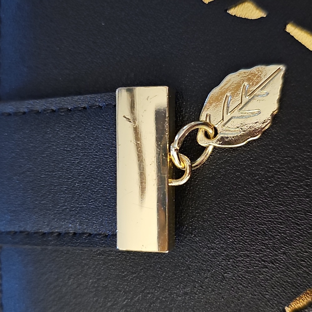 Wallet ~ NEW - Picture 5 of 12